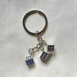 y2k 2000s dice stack silver chrome keyring keychain